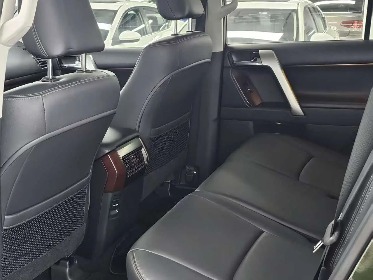 Toyota Prado 2015 — Фото 9/19