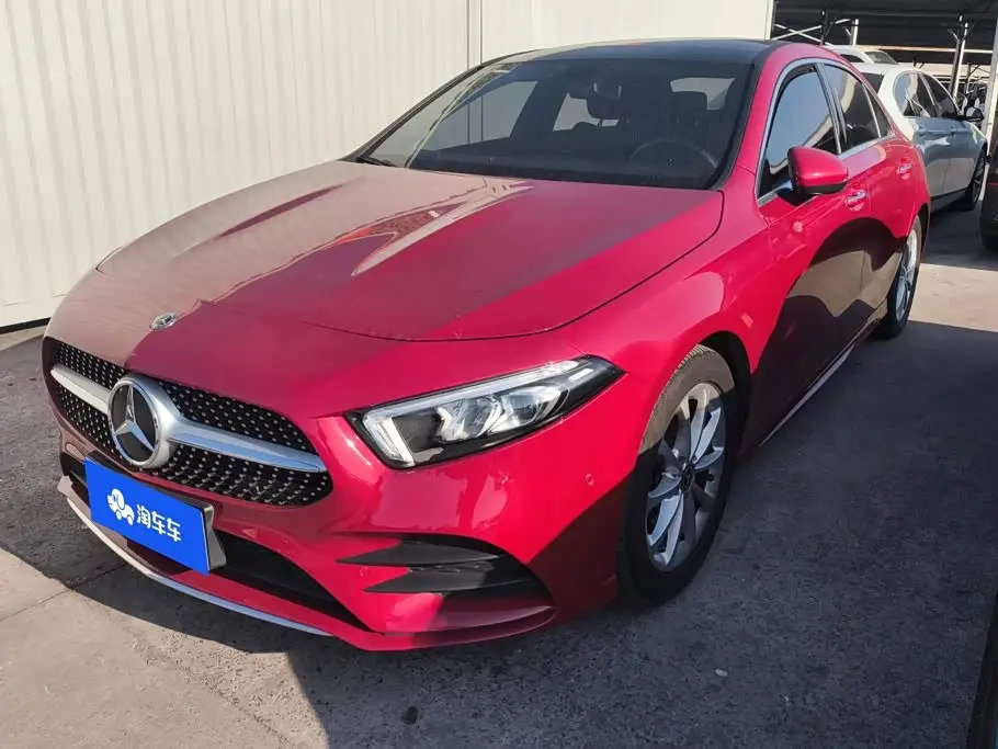 Mercedes-Benz A-Class 2020 — Фото 1/16