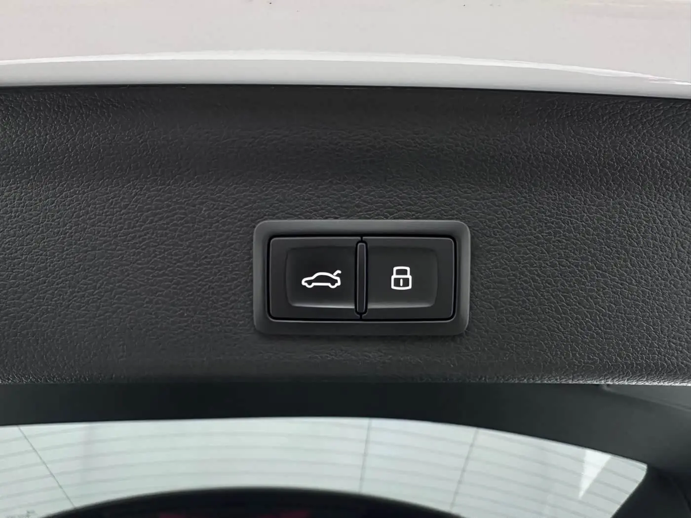 Audi Q3 2023 — Фото 17/19