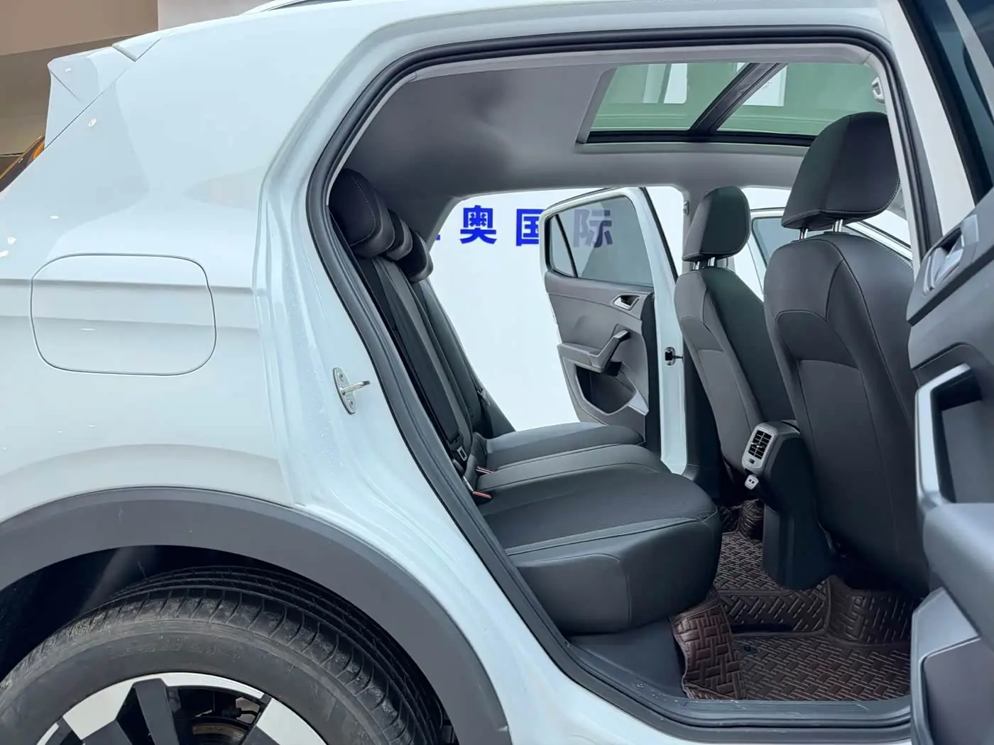 Volkswagen Tanying 2023 — Photo 17/20
