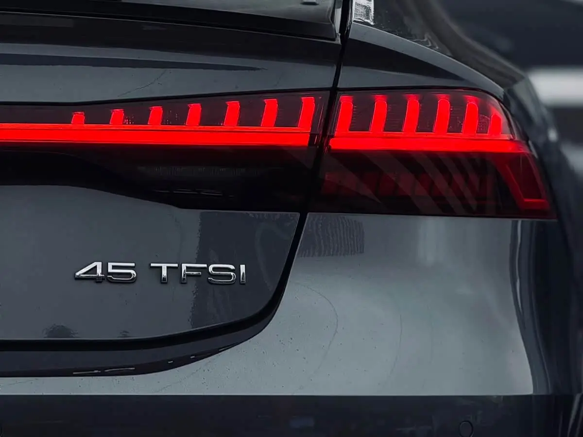 Audi A7 2024 — Photo 15/16