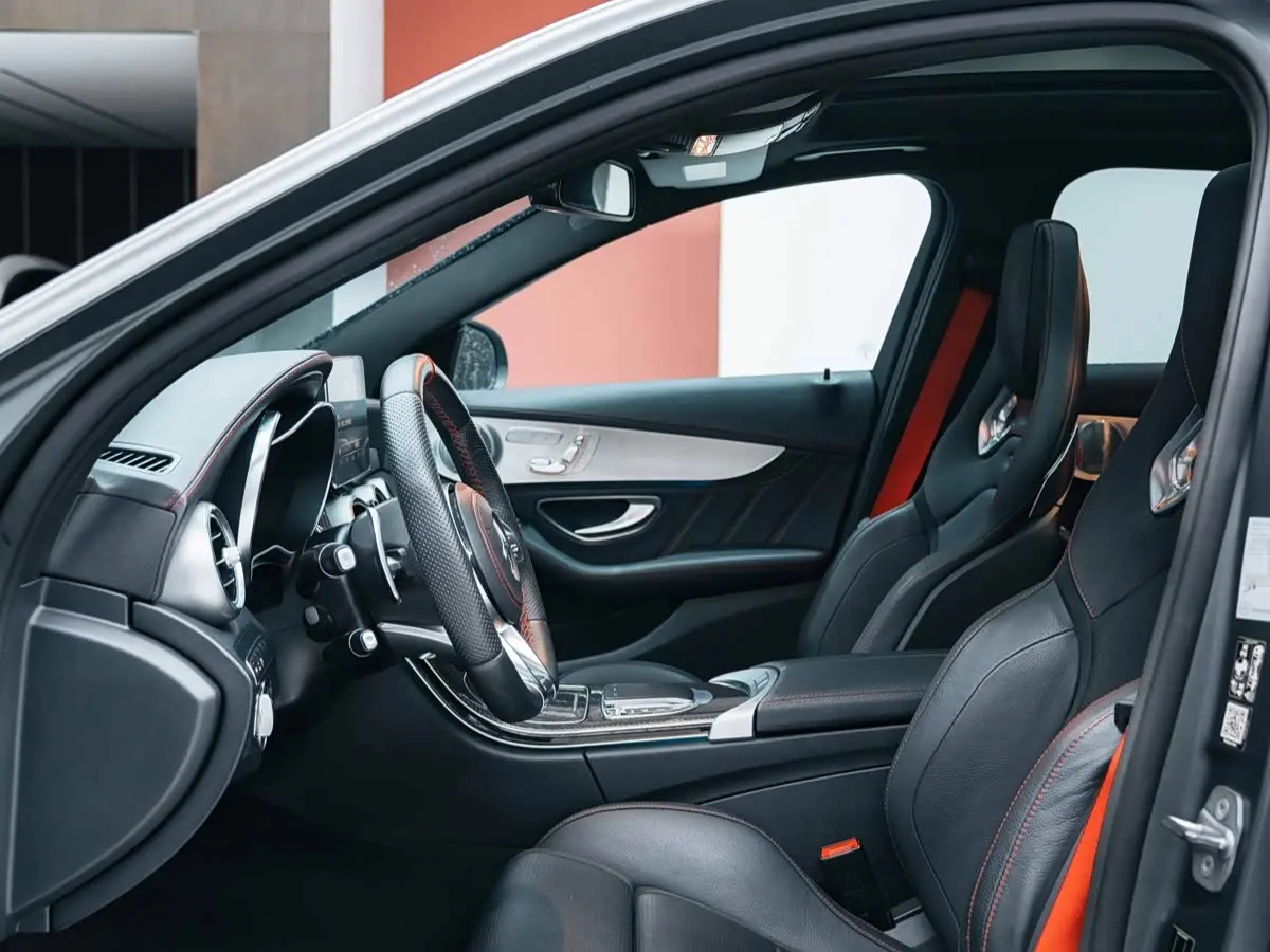 Mercedes-Benz C-Class AMG 2019 — Photo 9/20