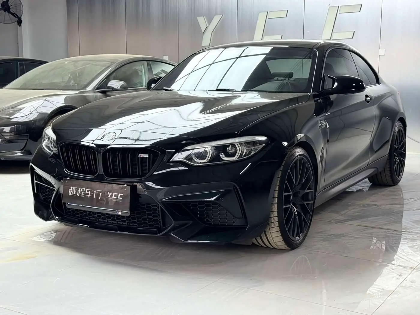 BMW M2 2020 — Фото 1/11