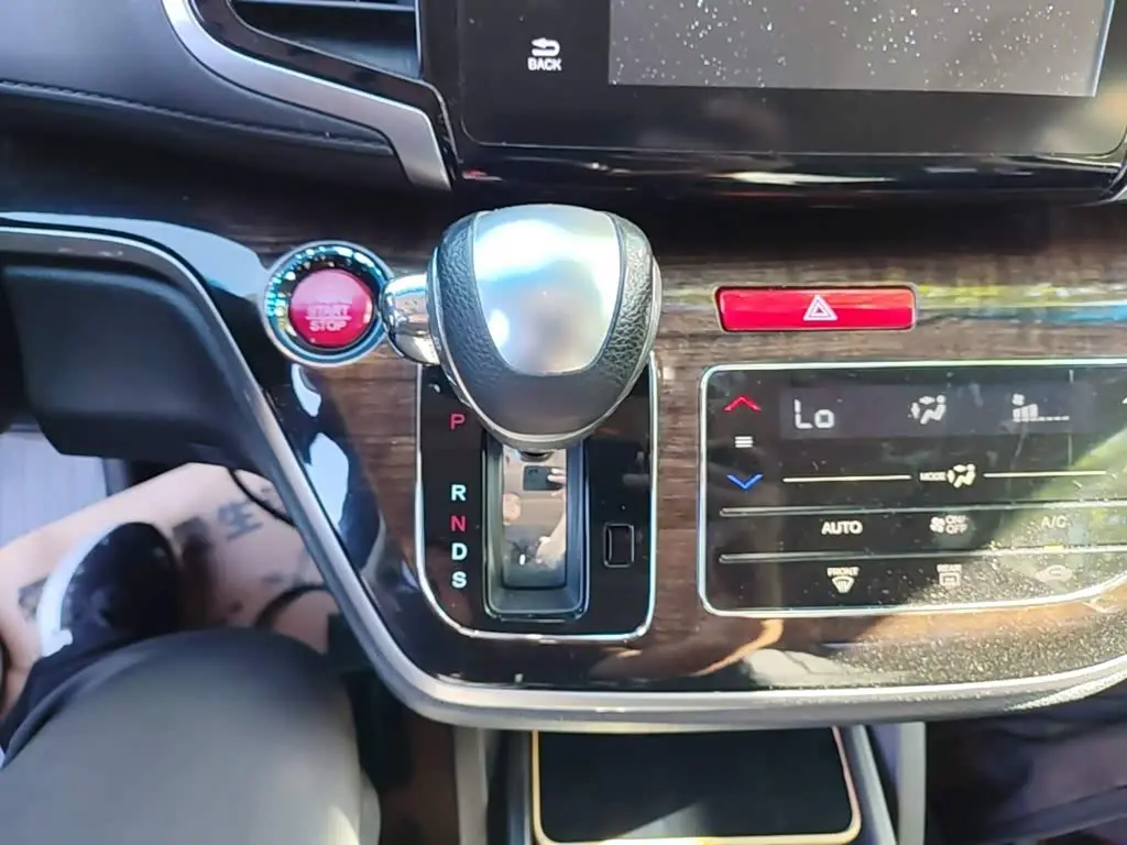 Honda Odyssey 2016 — Şəkil 14/20