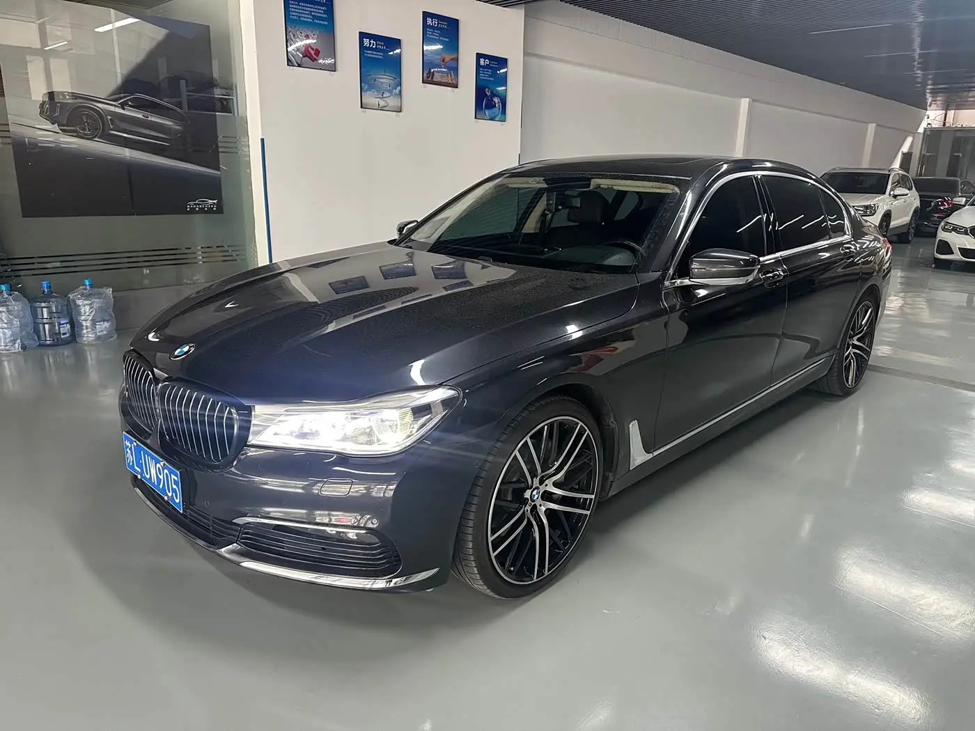 BMW 7 Series 2016 — Şəkil 3/18