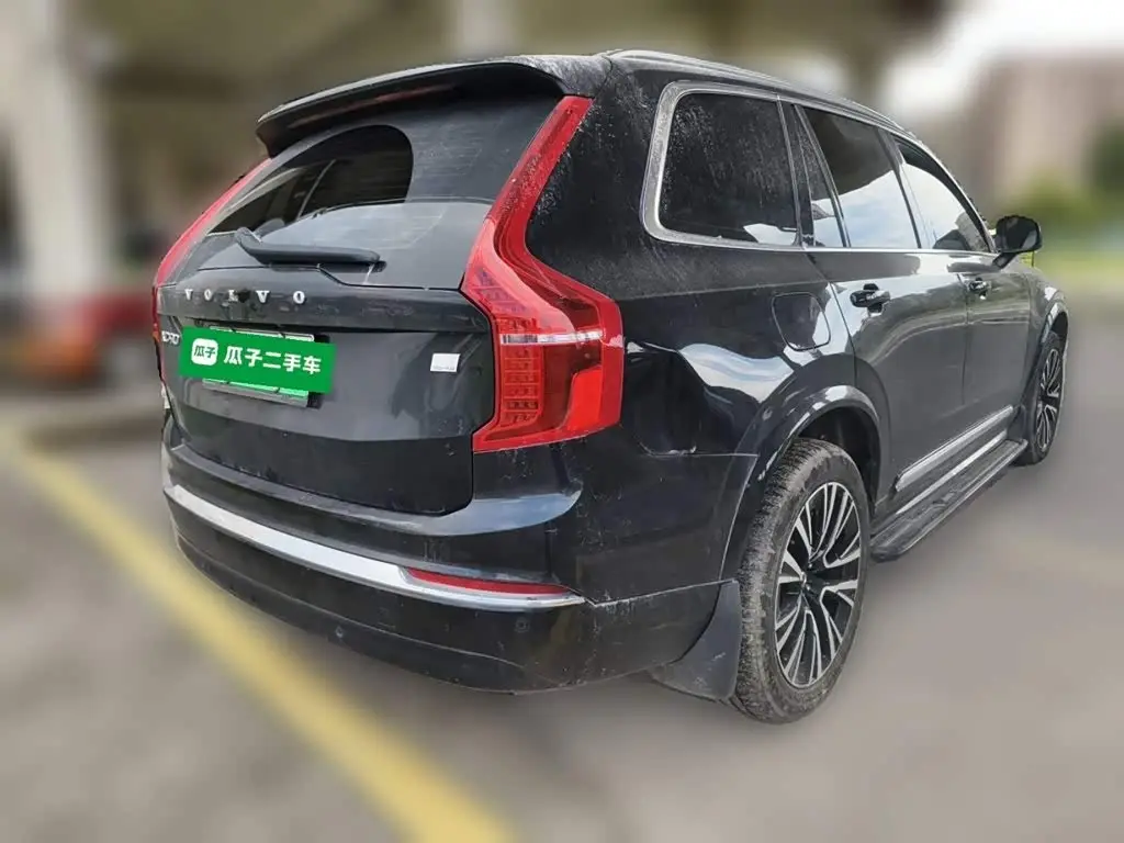 Volvo XC90 Plug-in Hybrid 2024 — Photo 6/20