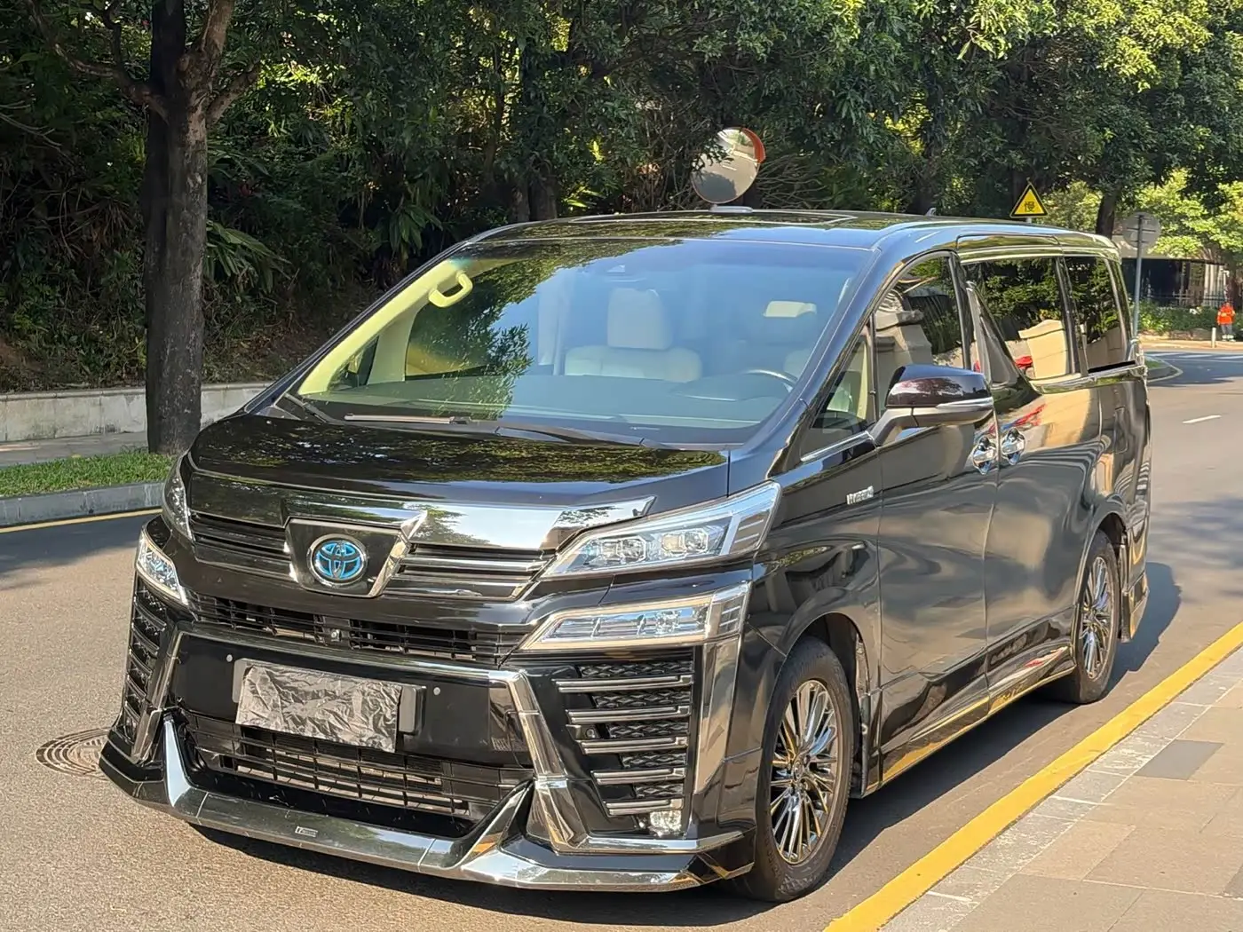 Toyota Vellfire, 2020
