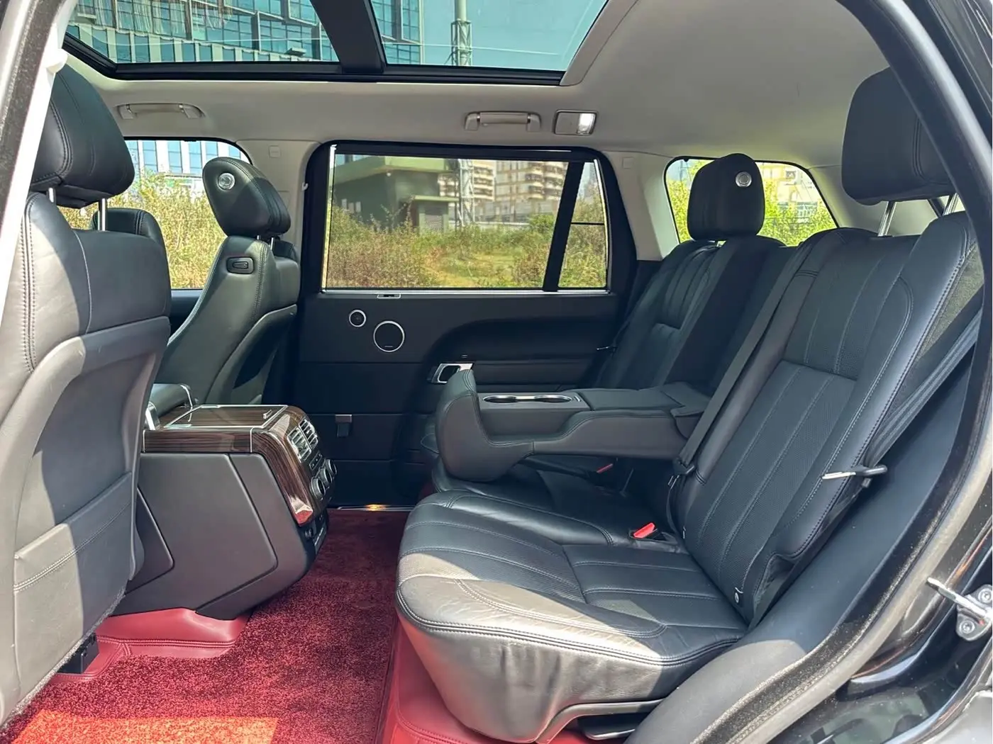 Land Rover Range Rover 2018 — Фото 9/16