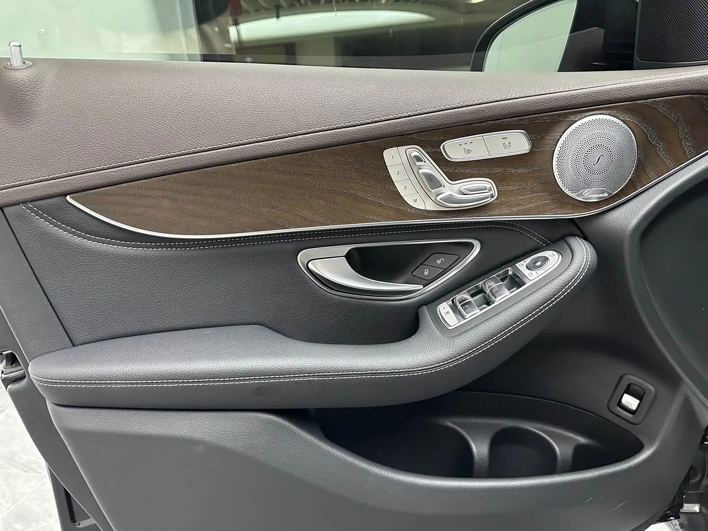 Mercedes-Benz GLC 2020 — Фото 16/20