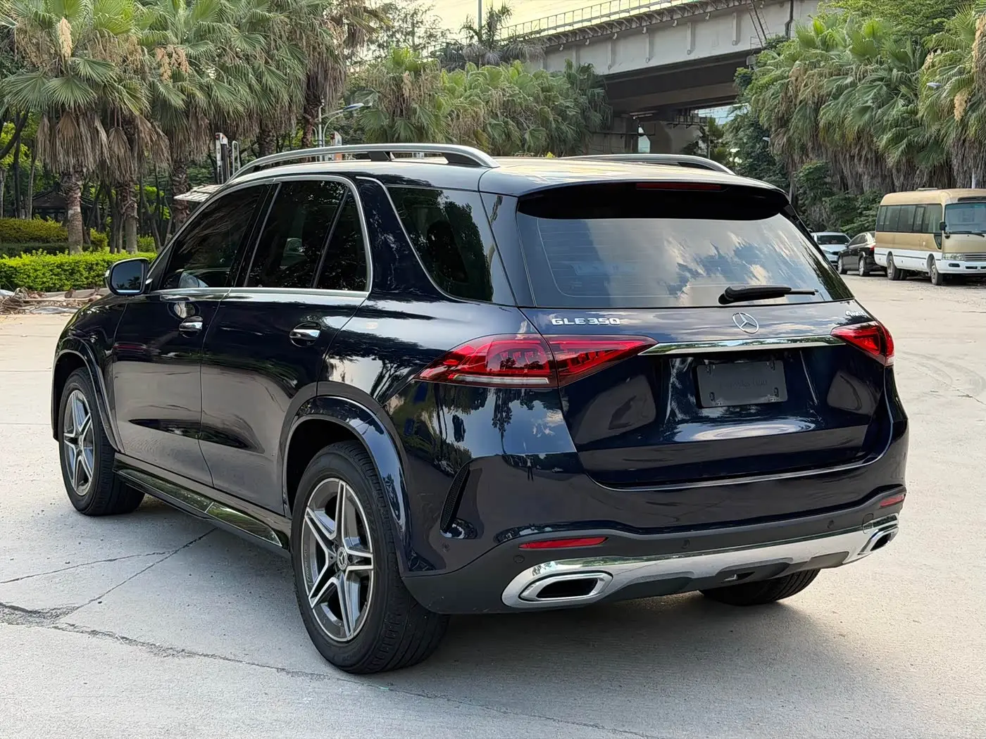 Mercedes-Benz GLE 2021 — Photo 7/10