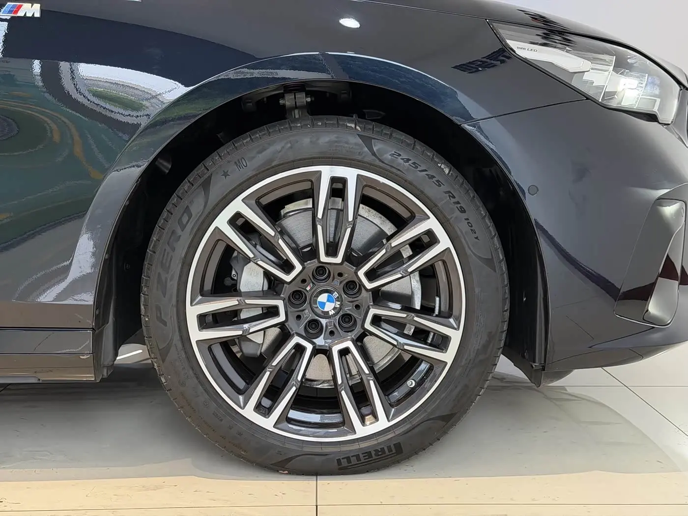 BMW 5 Series 2025 — Photo 20/20