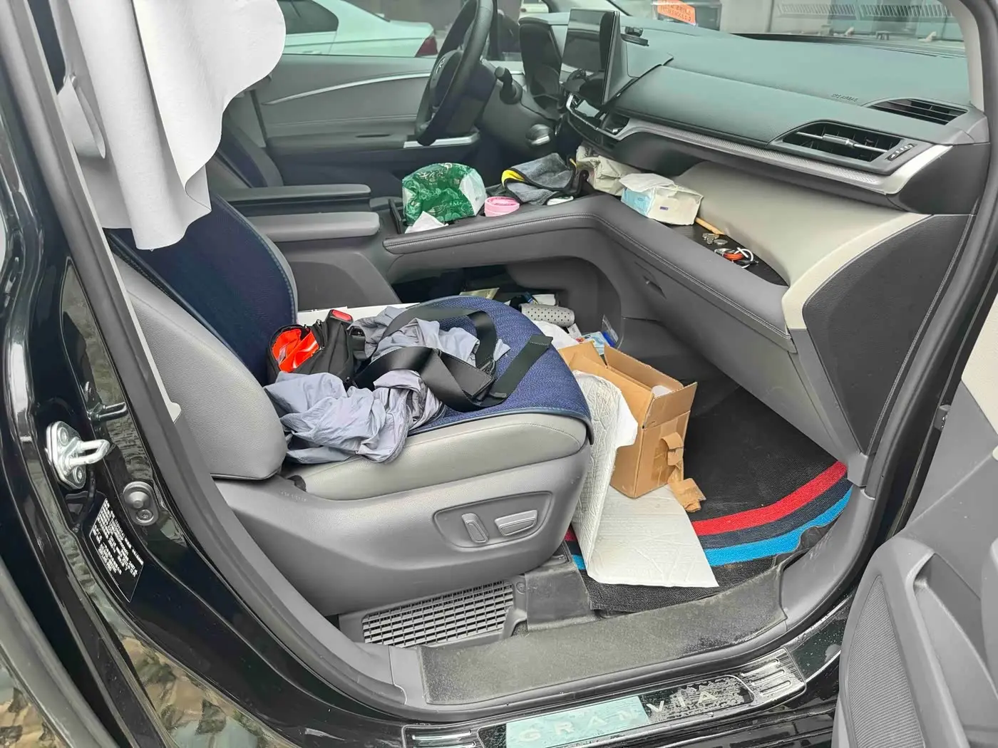 Toyota Granvia 2024 — Photo 9/9
