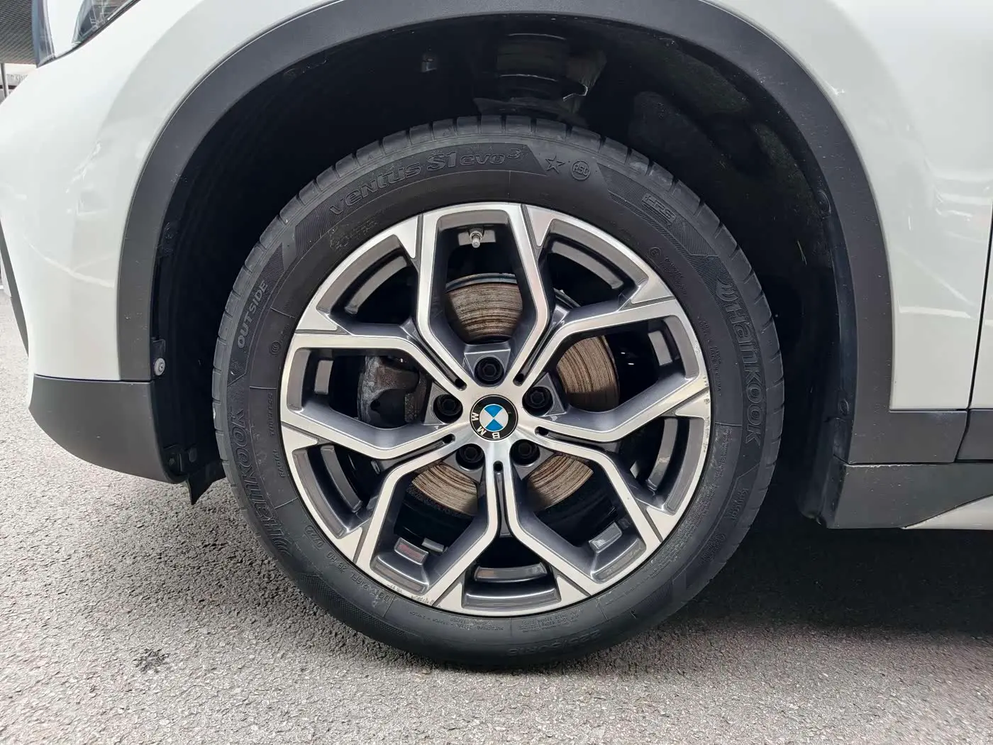 BMW X1 2022 — Photo 5/18