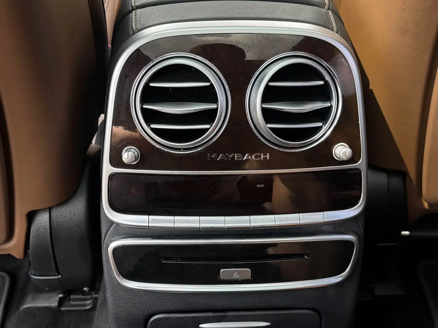 Mercedes-Benz Maybach S-Class 2016 — Фото 17/20