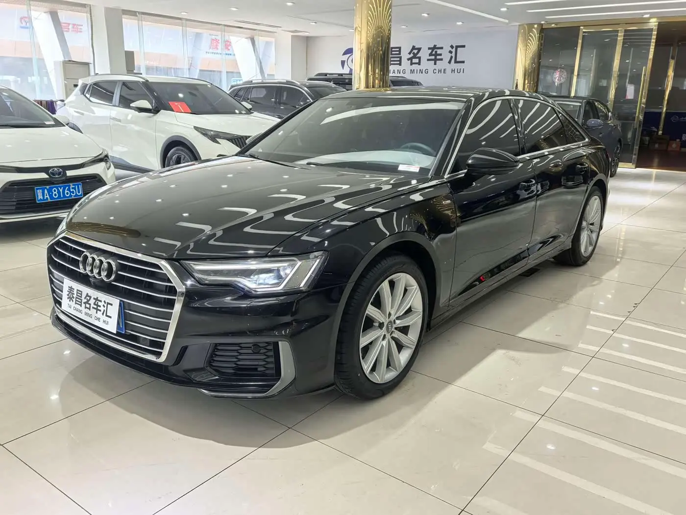 Audi A6L 2021 — Photo 1/15