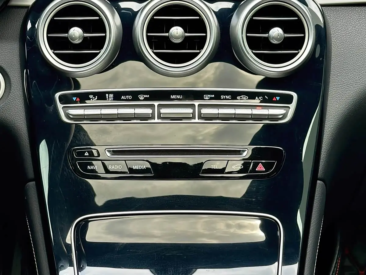 Mercedes-Benz GLC 2019 — Фото 14/20