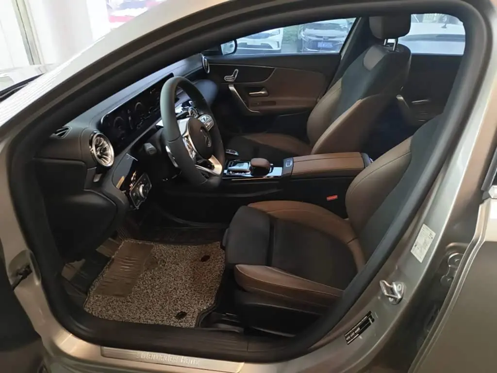 Mercedes-Benz A-Class 2022 — Фото 15/20