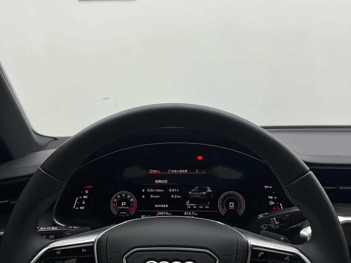 Audi A6L 2023 — Фото 10/11