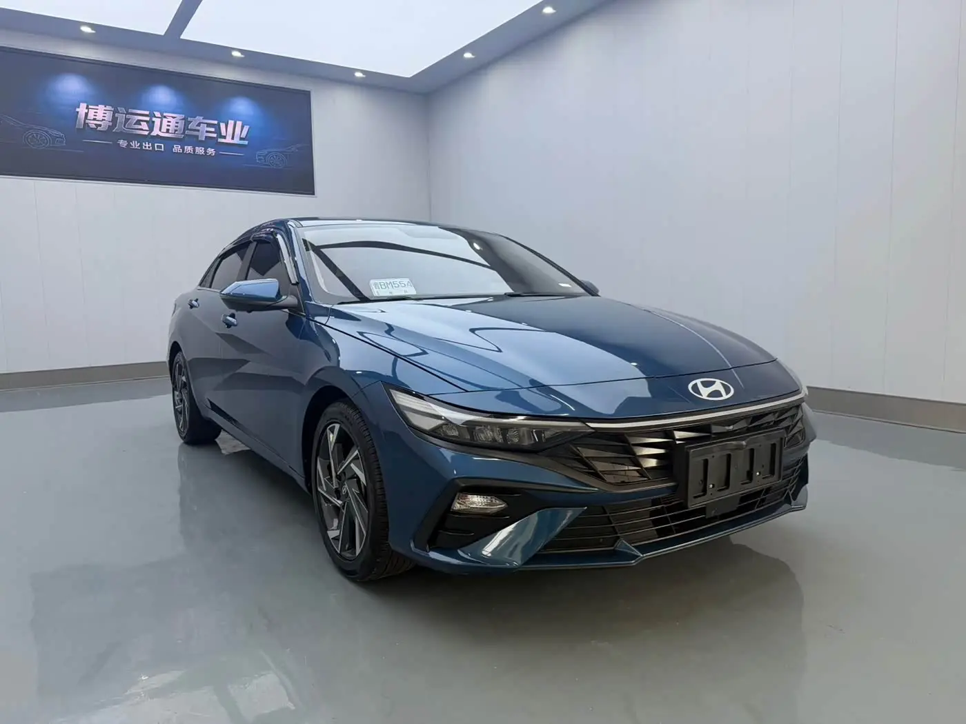 Hyundai Elantra 2024 — Фото 3/10