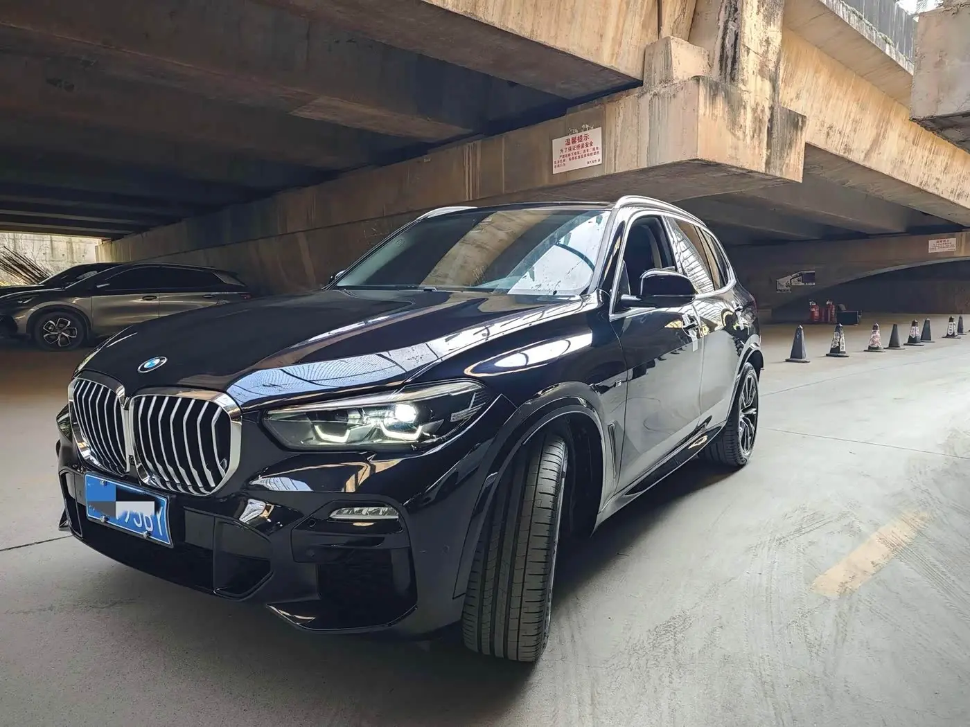 BMW X5 2021 — Photo 3/15