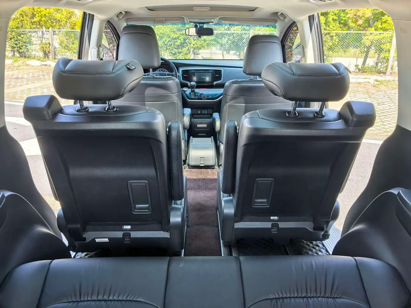 Honda Odyssey 2018 — Şəkil 15/15