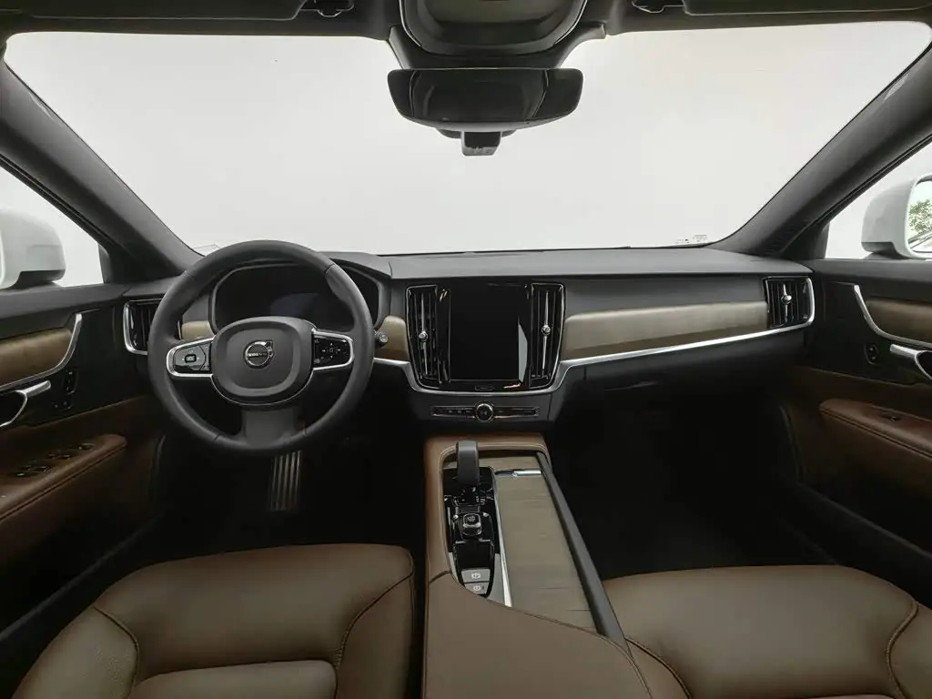 Volvo V90 2026 — Photo 5/20