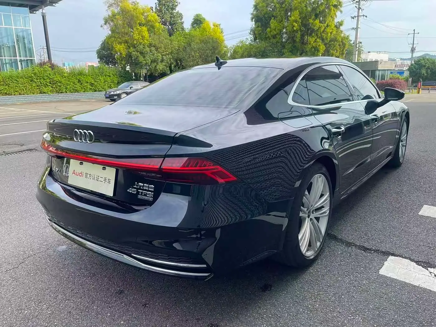 Audi A7L 2024 — Şəkil 9/10