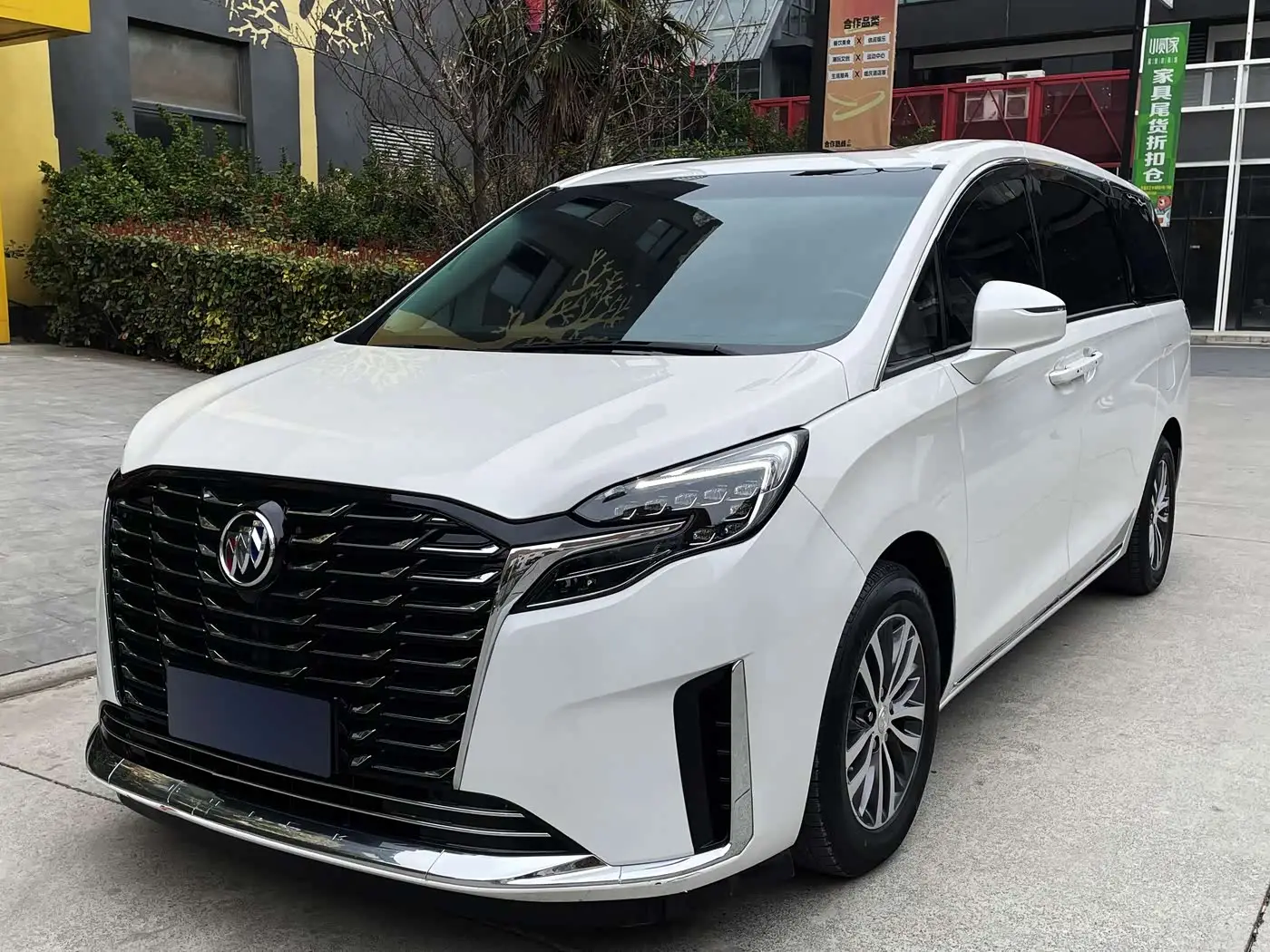 Buick GL8, 2023