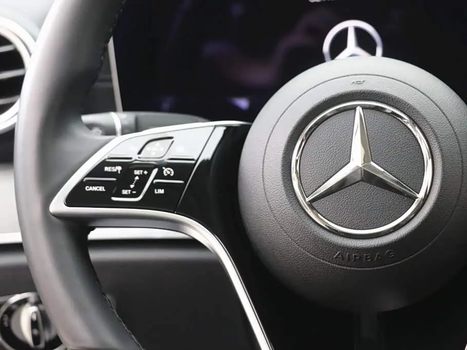 Mercedes-Benz E-Class 2023 — Şəkil 16/20
