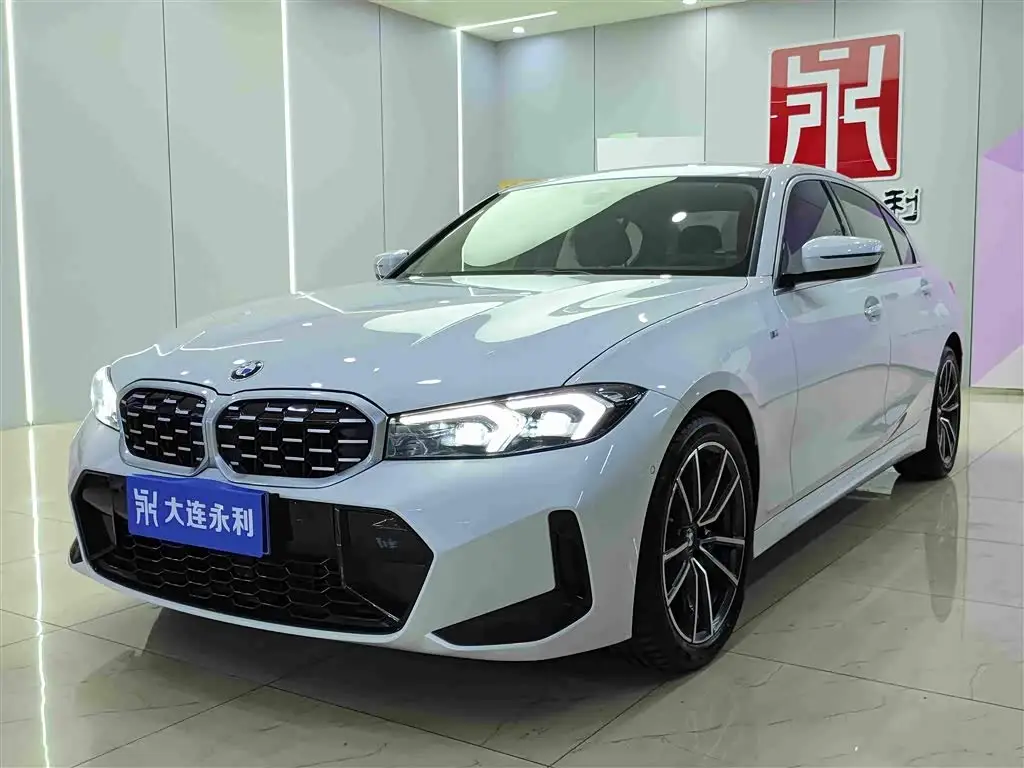 BMW 3 Series, 2023