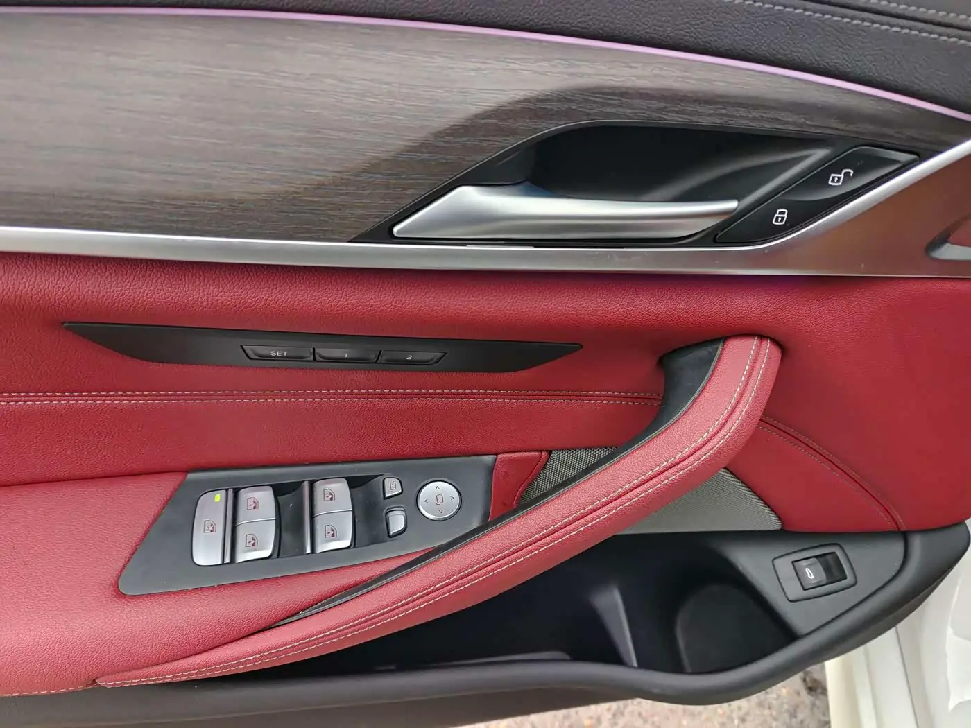 BMW 5 Series 2024 — Photo 7/20