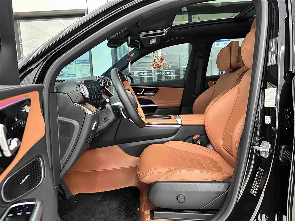 Mercedes-Benz GLC 2025 — Photo 7/20