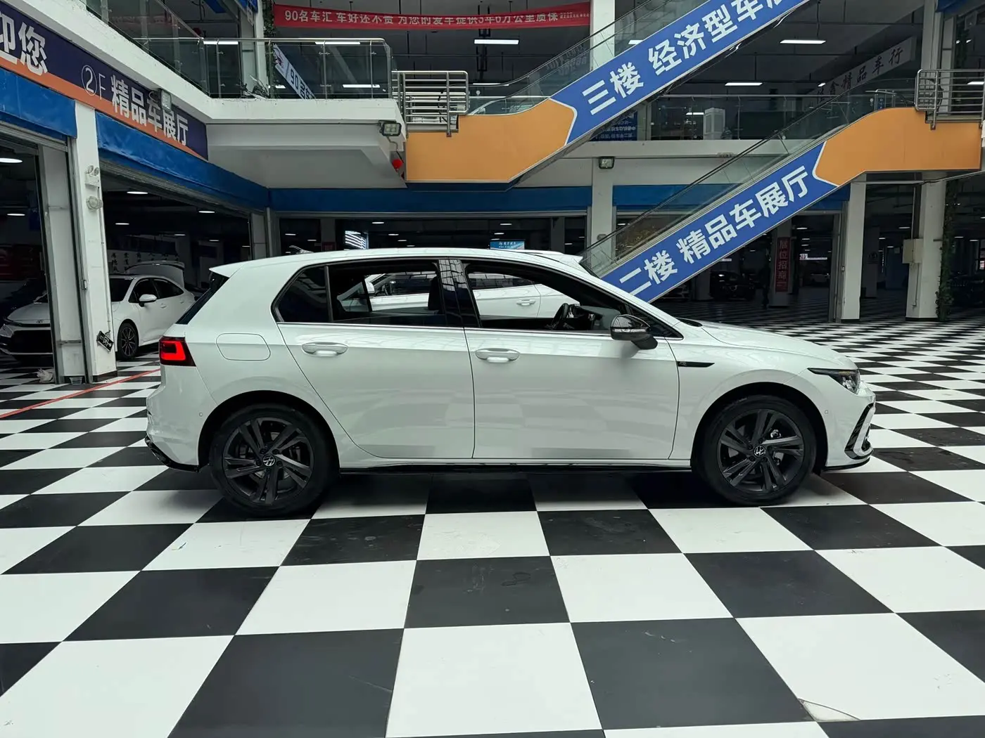 Volkswagen Golf 2022 — Şəkil 4/20