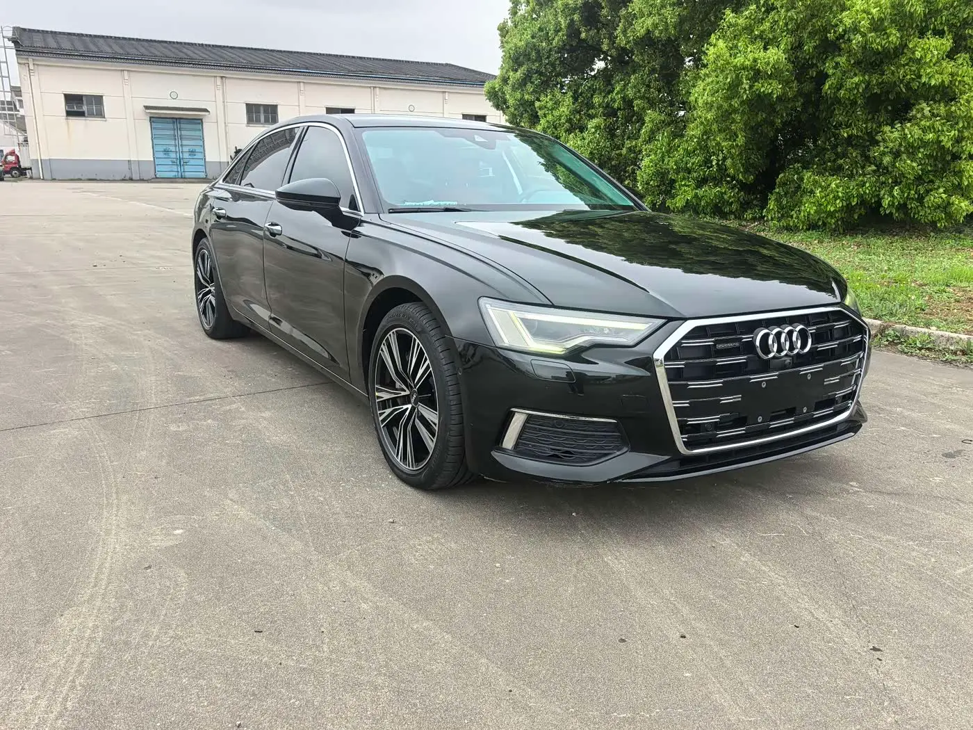 Audi A6L 2022 — Şəkil 5/10