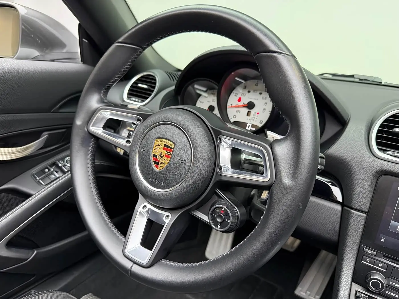 Porsche 718 2020 — Photo 11/16