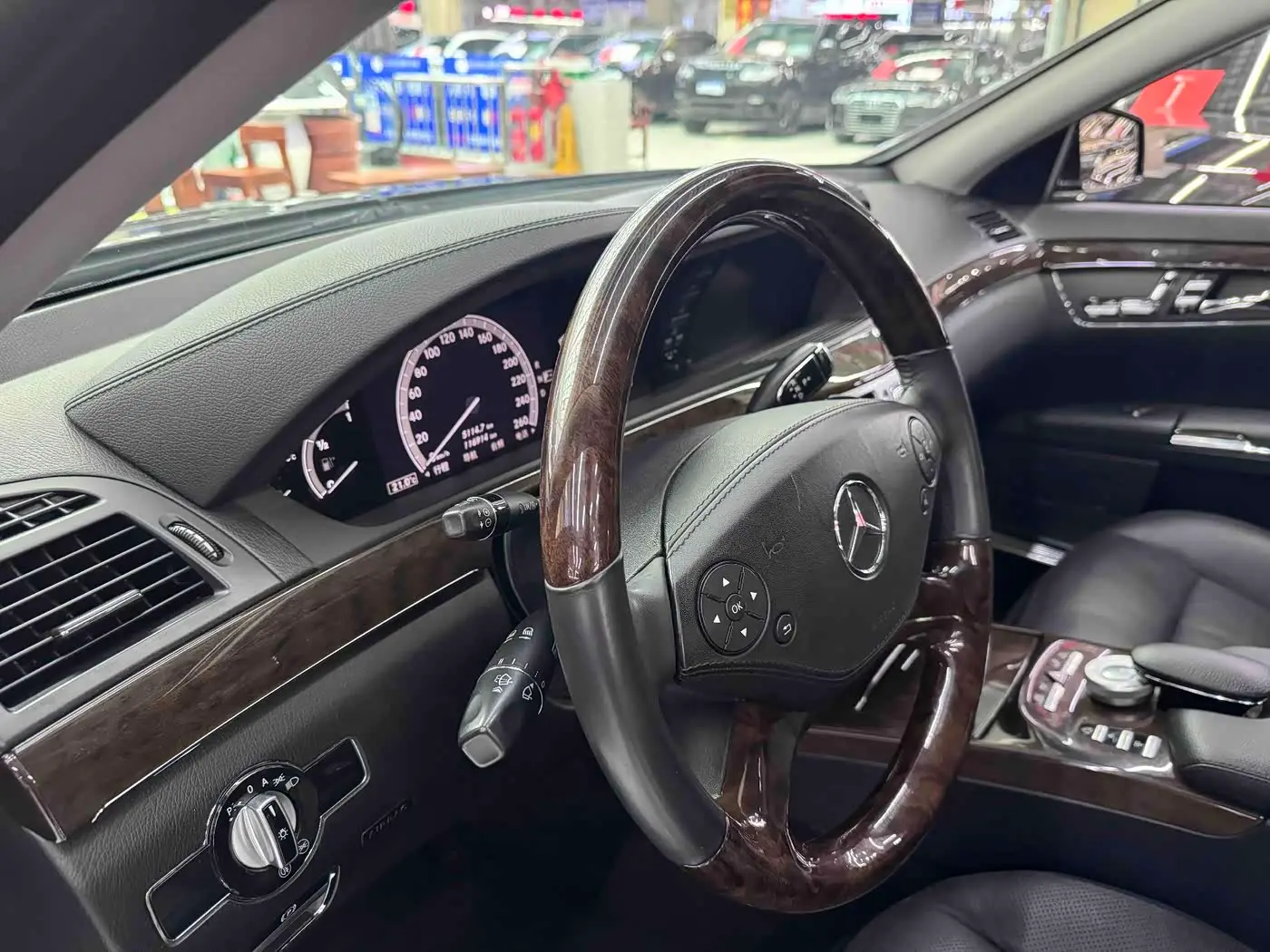 Mercedes-Benz S-Class 2012 — Şəkil 5/10