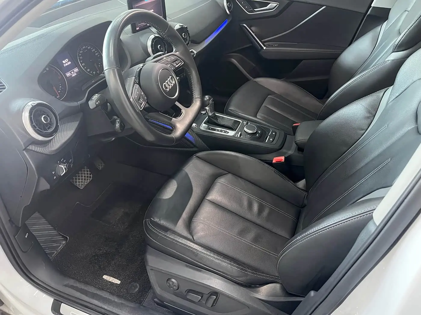 Audi Q2L 2022 — Şəkil 7/13
