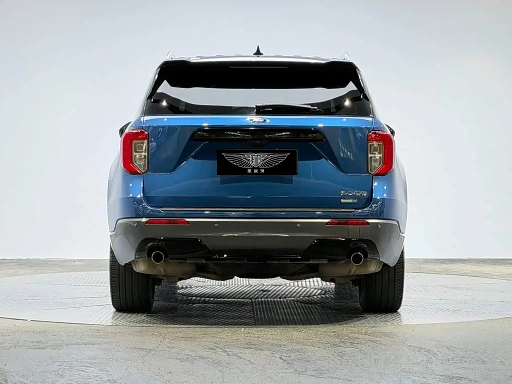 Ford Explorer 2020 — Photo 3/17