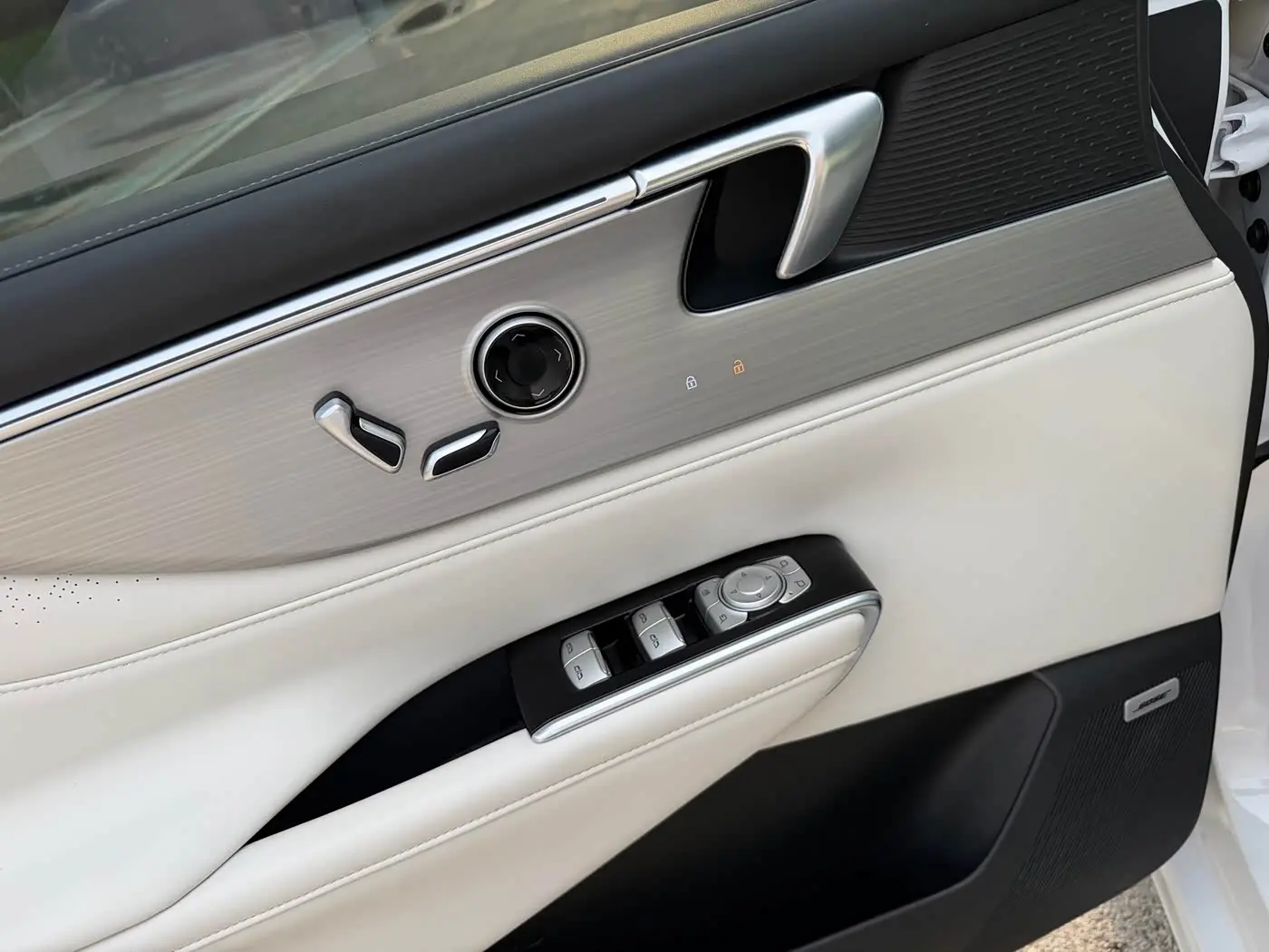 Buick GL8 New Energy 2024 — Şəkil 9/20