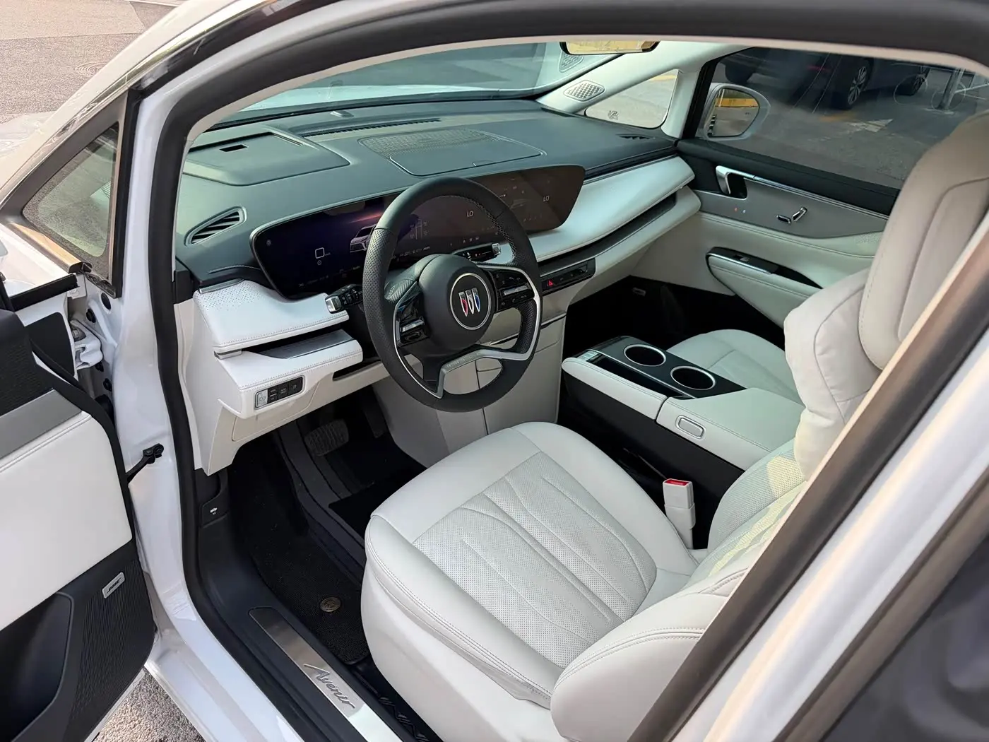 Buick GL8 New Energy 2024 — Şəkil 11/20