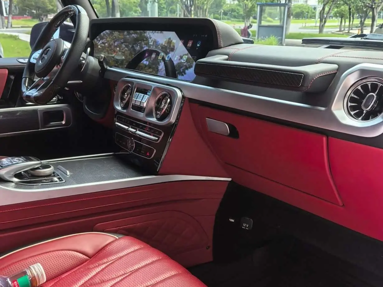 Mercedes-Benz G-Class 2012 — Photo 4/8