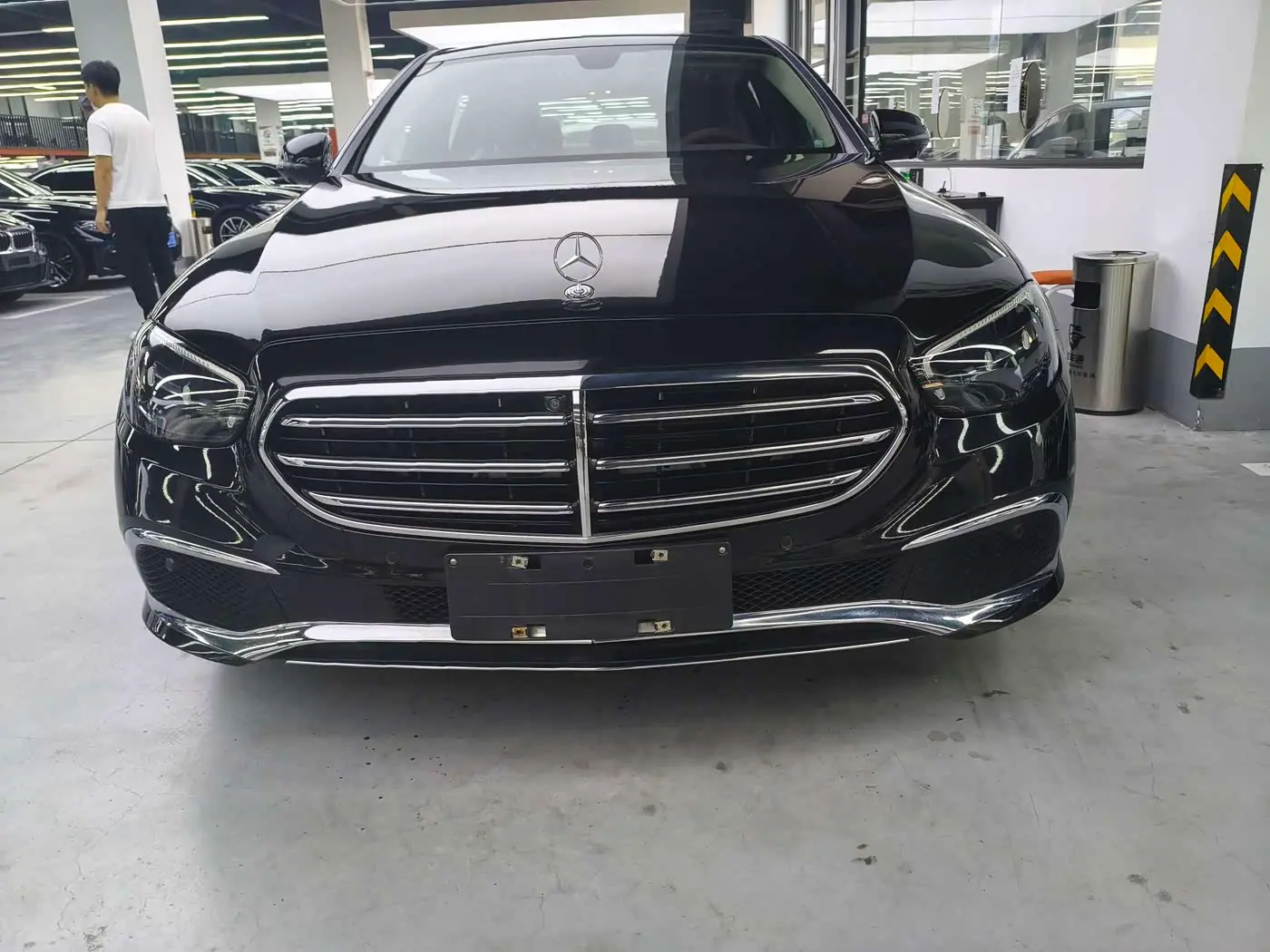 Mercedes-Benz E-Class 2023 — Şəkil 2/10