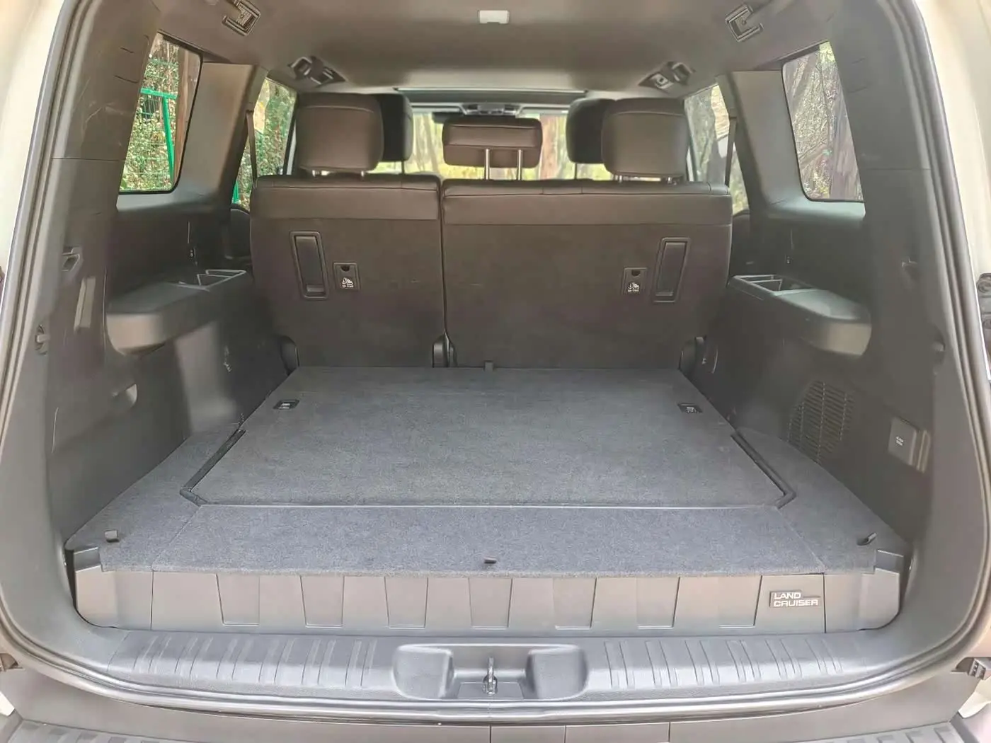Toyota Prado 2024 — Photo 17/19