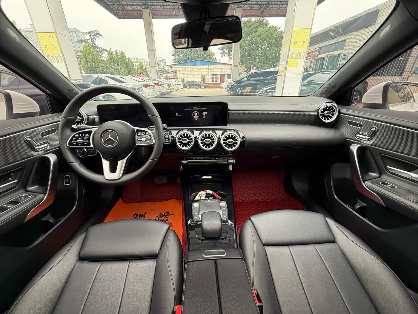 Mercedes-Benz A-Class 2022 — Photo 6/19