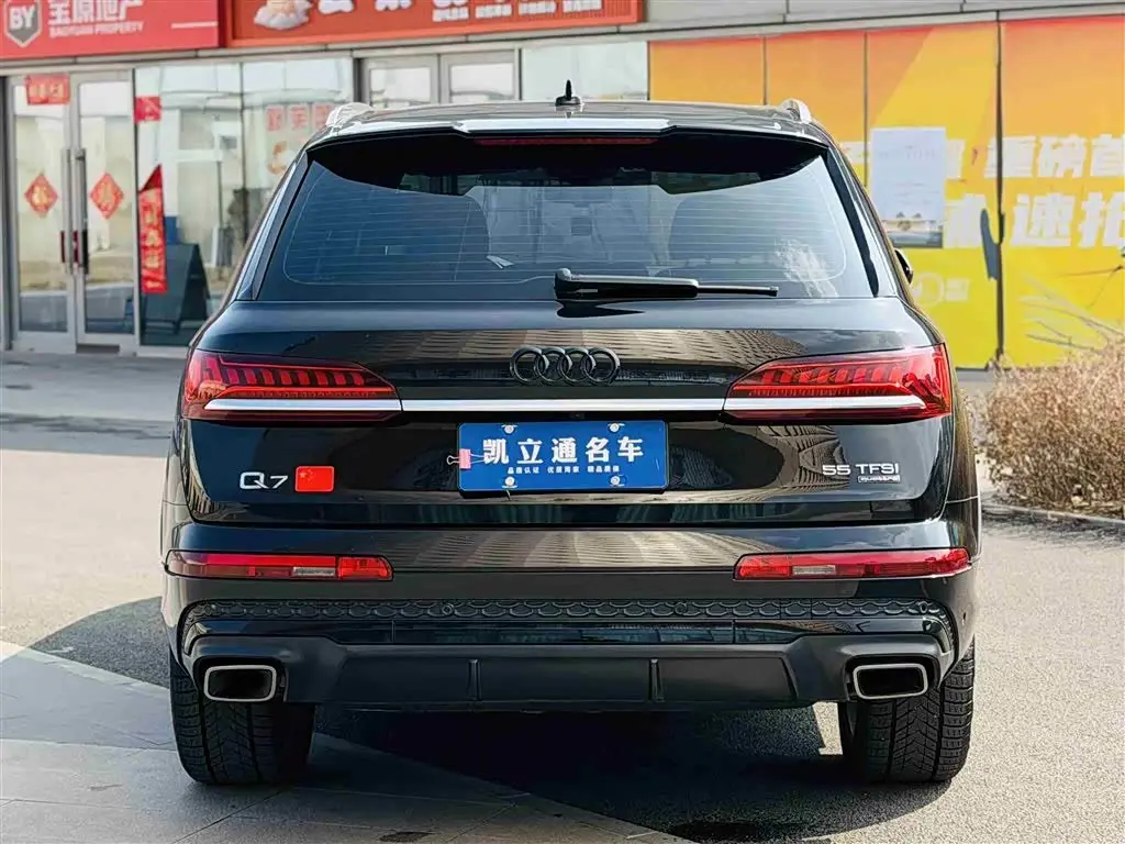 Audi Q7 2022 — Фото 5/14