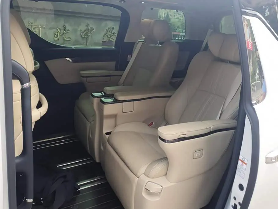 Toyota Alphard 2020 — Photo 11/16