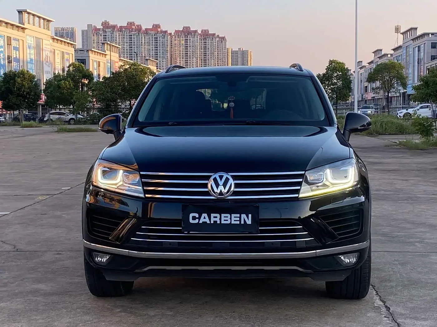 Volkswagen Touareg 2017 — Фото 2/9