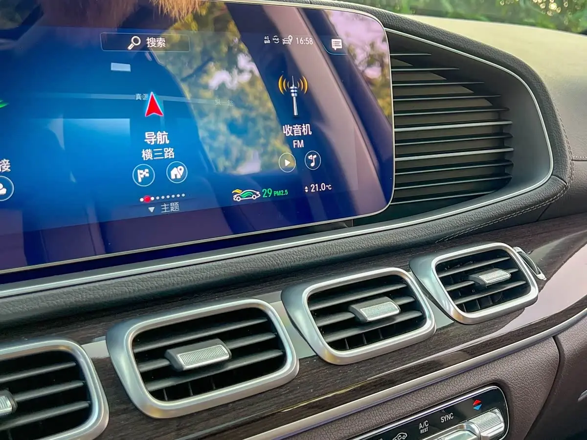 Mercedes-Benz GLE 2023 — Фото 10/16