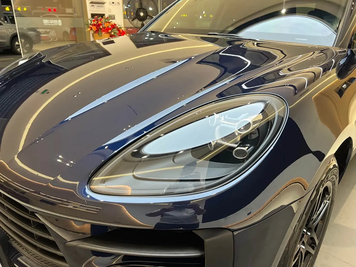 Porsche Macan 2019 — Photo 8/20