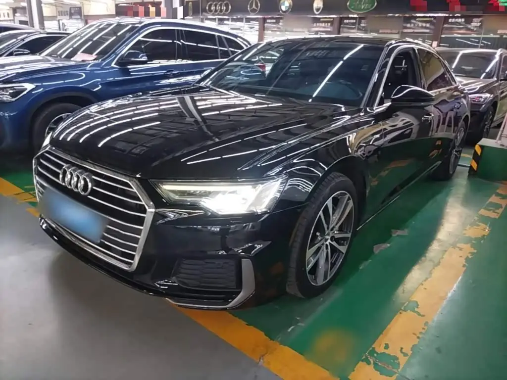 Audi A6L 2021 — Фото 2/20